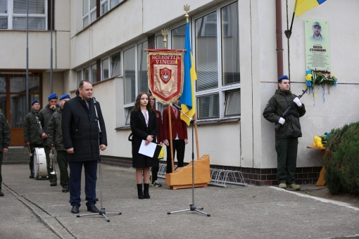 На фасаді ліцею ім. Миколи Сабата відкрили пам‘ятну дошку лейтенанту Василю Стефанишину